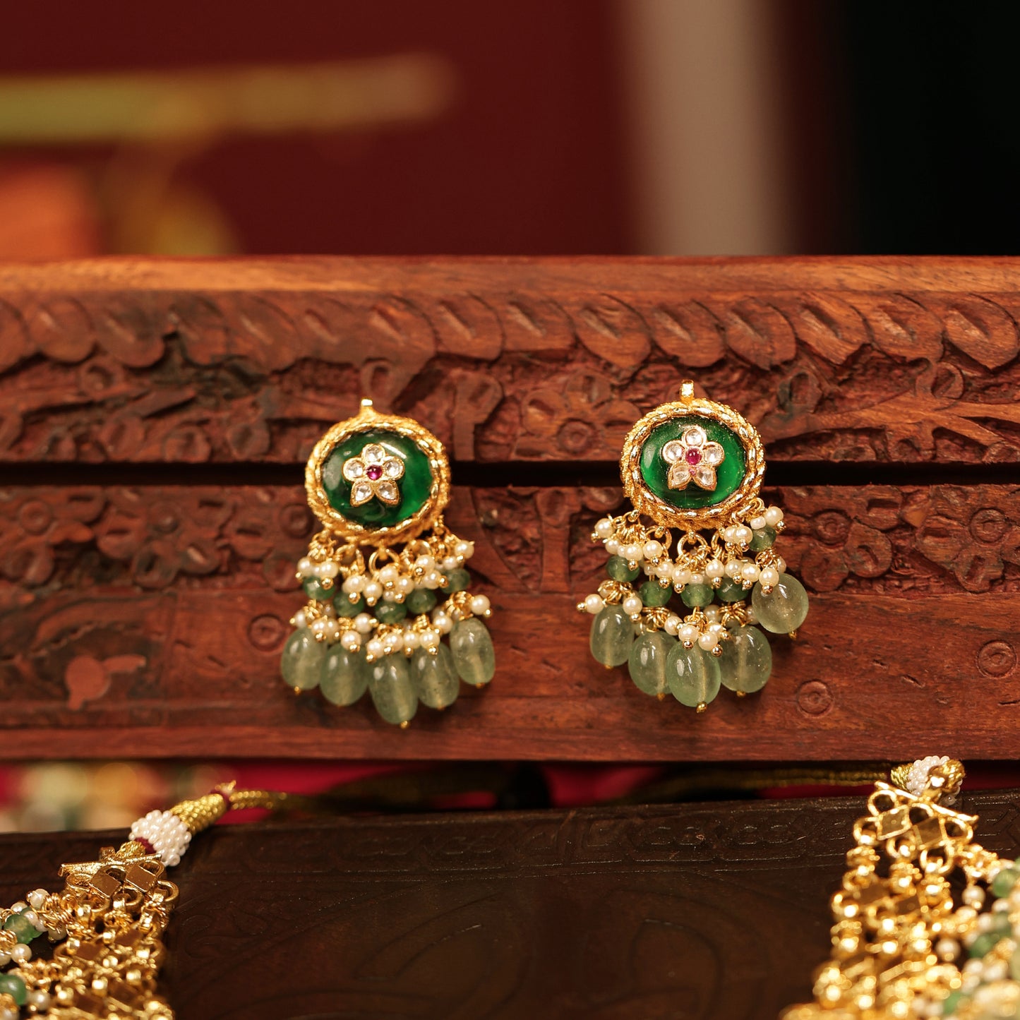 Green Kundan Beaded Choker Necklace Set – Traditional Bridal Jewelry