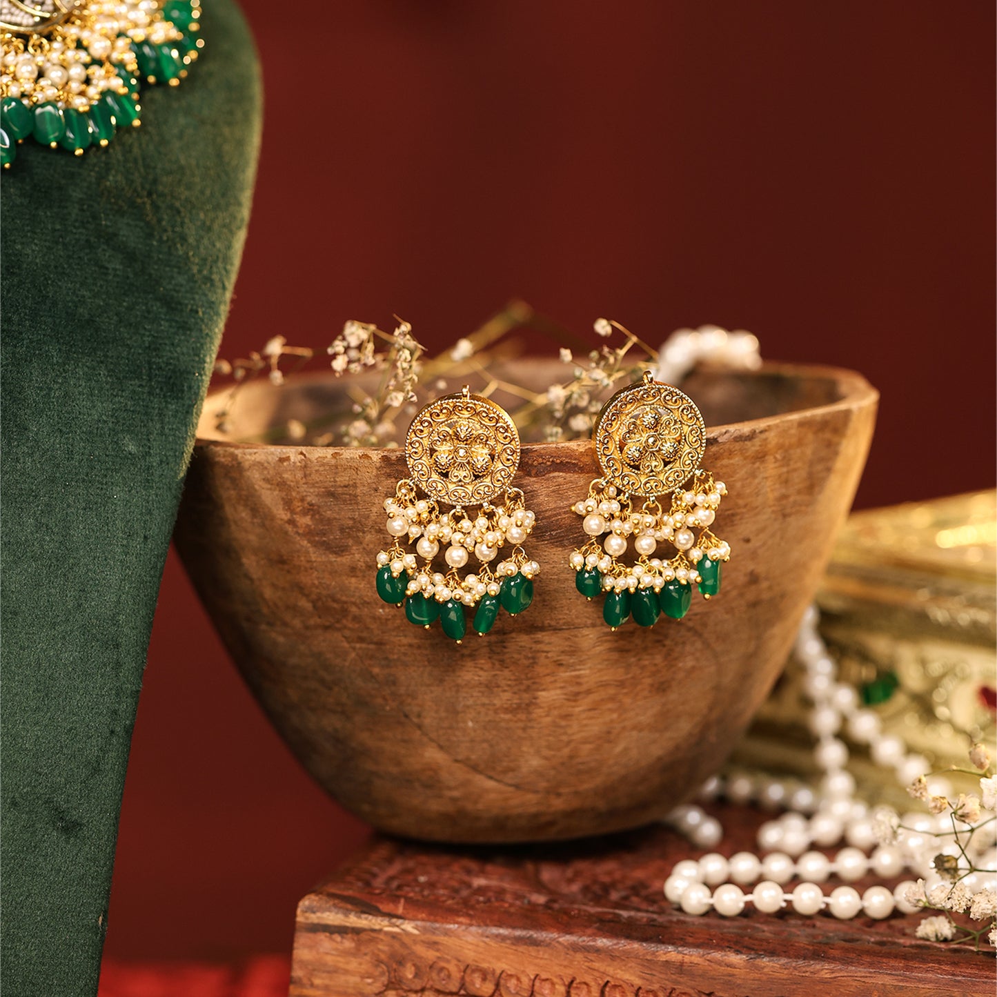 Prithika Green Beads Kundan Choker Necklace – Traditional Indian Jewelry