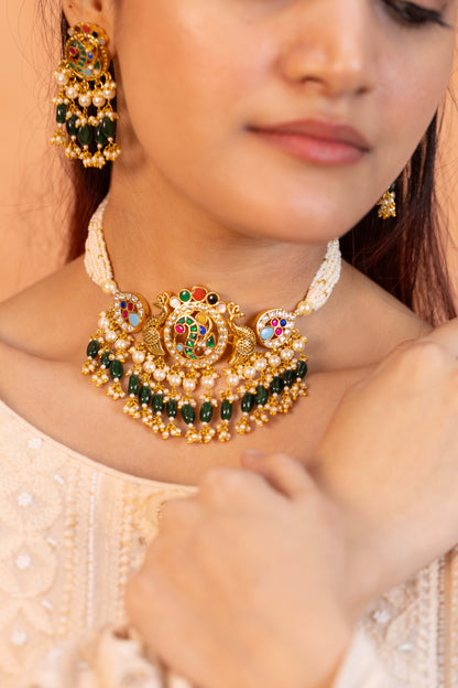 Handmade Traditional Green Bead Pendant Choker Set – Bridal Necklace Set