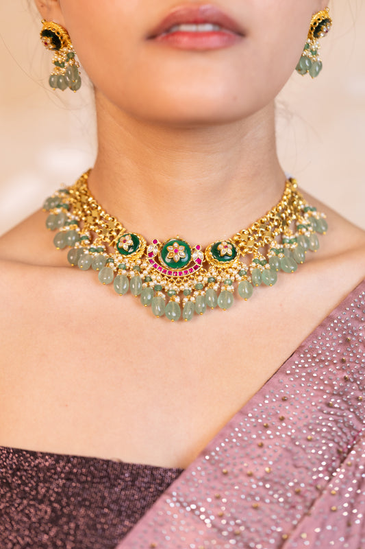 Green Kundan Beaded Choker Necklace Set – Traditional Bridal Jewelry